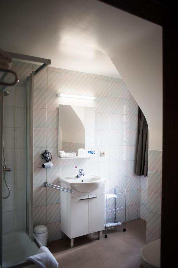 Jfk Hotel Zelzate - Gent ภายนอก รูปภาพ